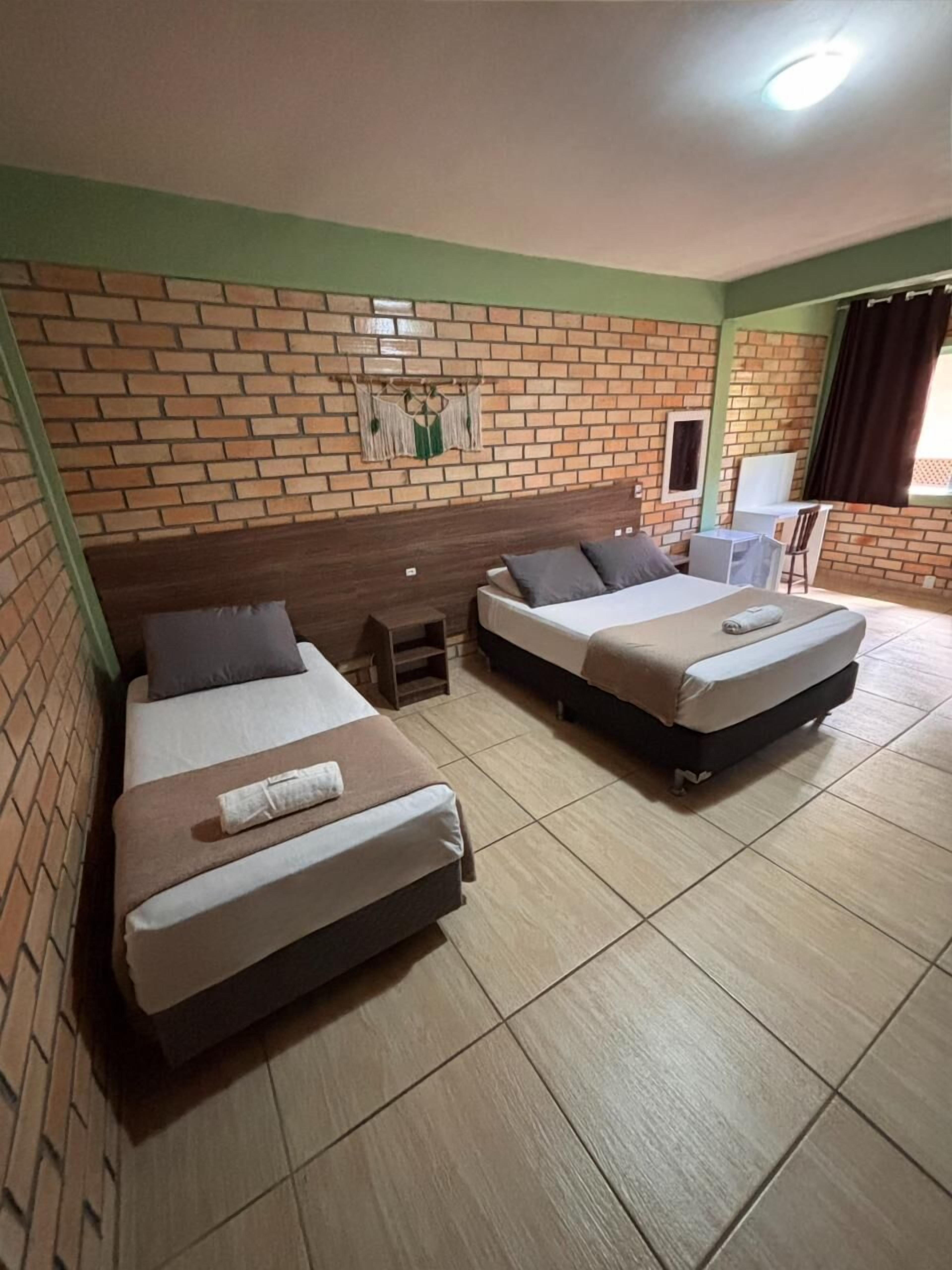 스탠다드 스위트 | 책상, 노트북 작업 공간, 무료 WiFi, 침대 시트