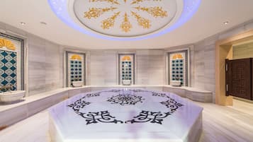Couples treatment rooms, sauna, hot tub, steam room, Turkish bath