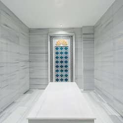 Espace de soins pour les couples, sauna, bain à remous, hammam, hammam