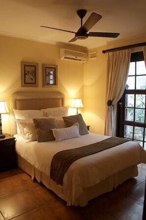 Family Room | Minibar, in-room safe, individually decorated, soundproofing - Five Burnham (Umhlanga)