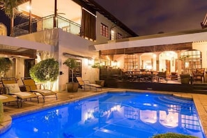 Outdoor pool, pool loungers