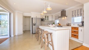 2 chambres, literie hypoallergénique, coffres-forts dans les chambres