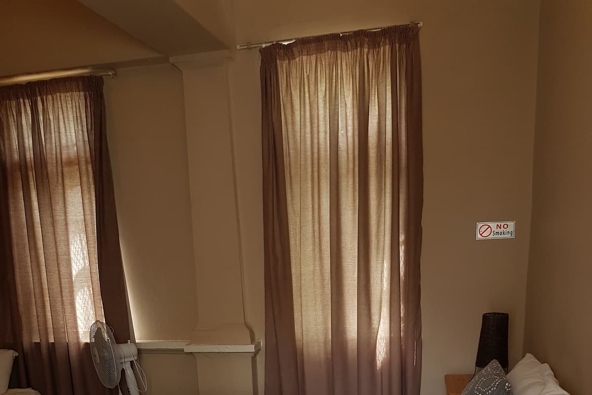 Dreibettzimmer | Kostenloses WLAN, Bettwäsche