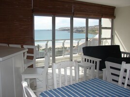 Family Apartment, 2 Bedrooms (Geelstert) | Living area | TV