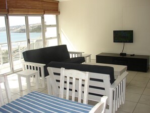 Family Apartment, 2 Bedrooms (Geelstert) | Living area