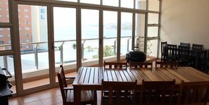 อพาร์ทเมนท์สำหรับครอบครัว, 2 ห้องนอน (Kingklip Apartment) | บริการอาหารในห้องพัก