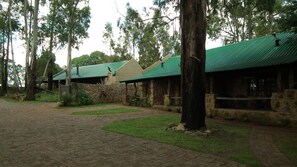 Front of property - KlipHuisjes (Dullstroom)