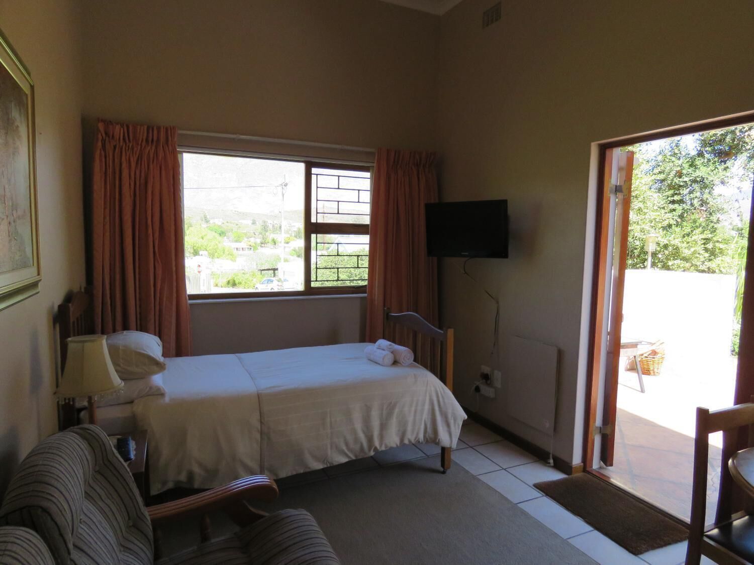 熨斗/熨衫板、免費 Wi-Fi、床單