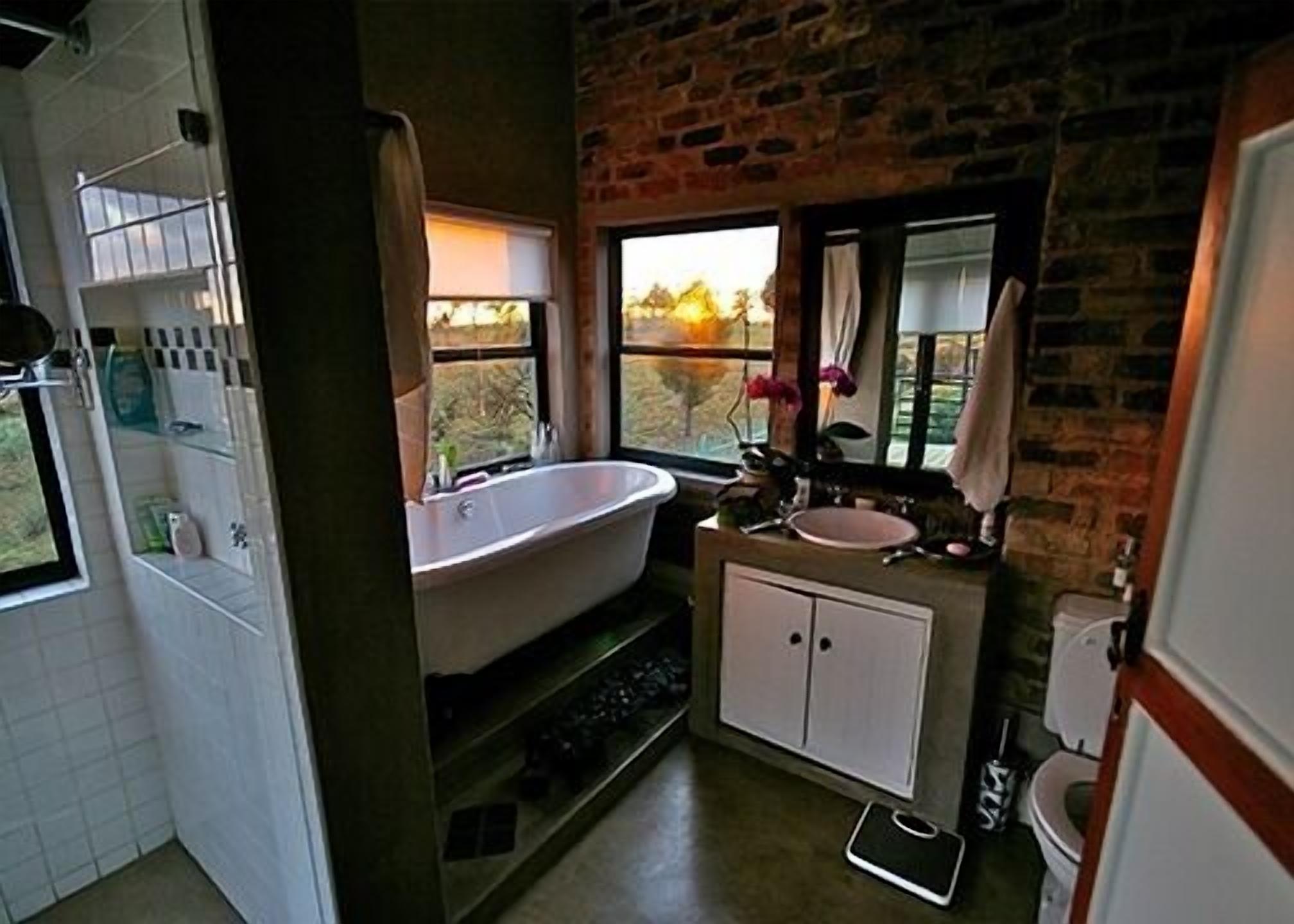 Standard House, 3 Bedrooms (Self Catering) | Bathroom | Towels