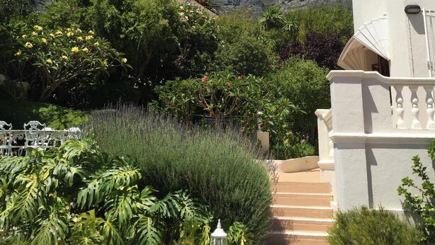 Unclassified image, 1 of 48, button - Villa Zeezicht (Cape Town)