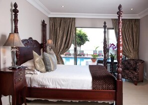 Luxury Room, 1 Katil Ratu (Queen) | 1 bilik tidur, bar mini, peti besi dalam bilik