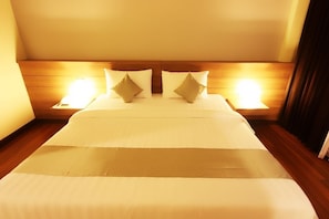 Executive Suite | Soundproofing, rollaway beds, free WiFi, wheelchair access