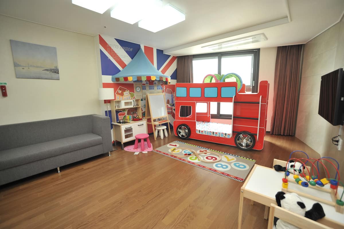 Kids Suite | Children's theme room