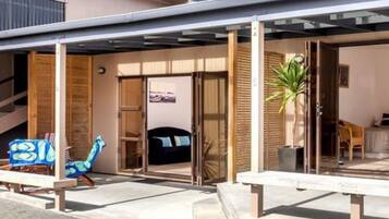 No. 4 - One Bedroom Ground Floor Apartment | Terrace/patio