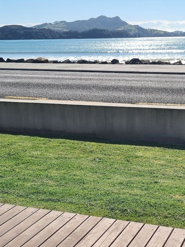 No. 9 - Two Bedroom Ground Floor Apartment | Beach/ocean view