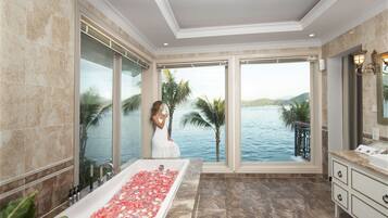 Three-Bedroom Villa with Private Pool | Bathroom | Separate bathtub and shower, free toiletries, hair dryer, slippers