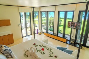 Oceanfront Villa | 免费迷你吧物品、客房内保险箱、遮光窗帘、隔音