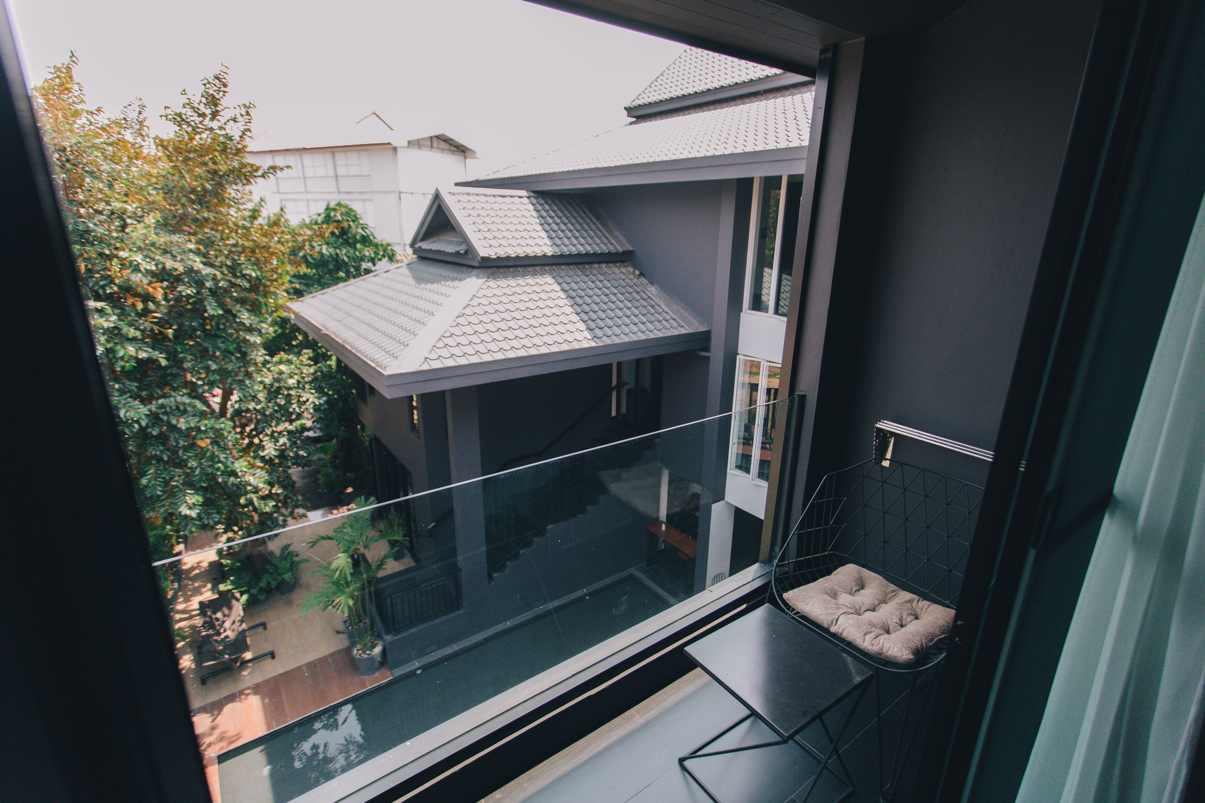 Minibar, safe på rommet, skrivebord og blendingsgardiner