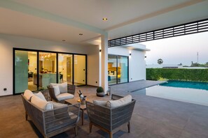 3 Bedrooms Hideaway Pool Villa | Terraza o patio