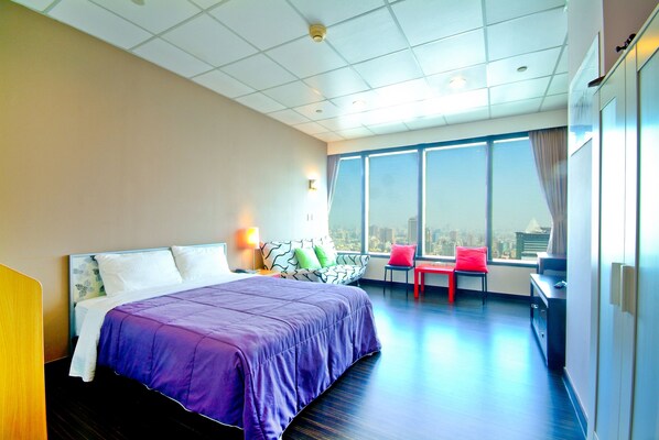 Chambre Double Panoramique, vue ville | Minibar, bureau, rideaux occultants, Wi-Fi gratuit