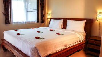 Superior Duplex | Premium bedding, minibar, in-room safe, blackout curtains