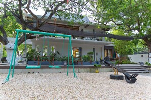 Children's play area - outdoor - Karancho Beach House (Lapu-Lapu)
