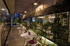 Economy-Zimmer | Blick auf den Garten