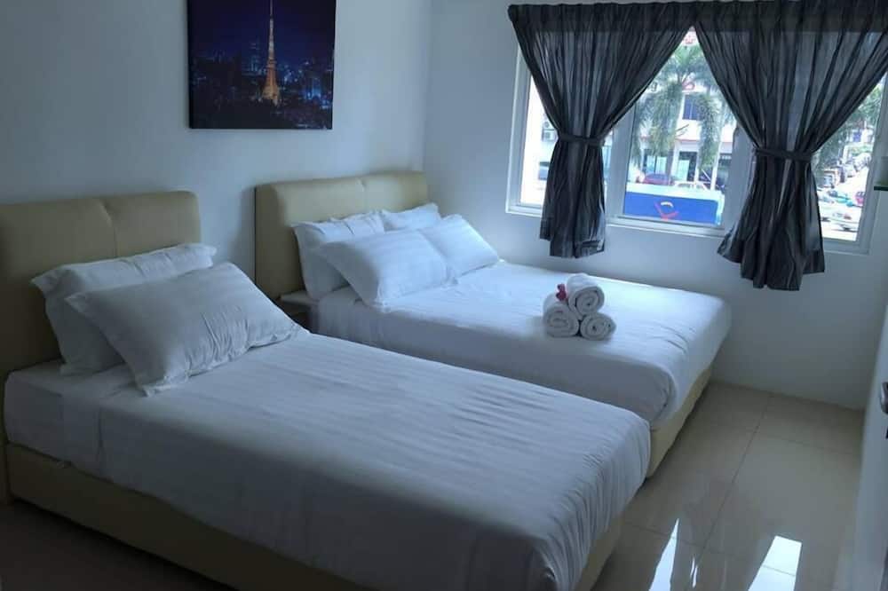 Ipoh Road Hotel