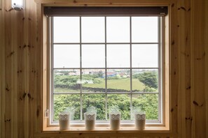 Maison, 2 lits doubles | Vue de la chambre