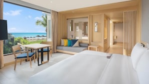 Minibar, in-room safe, desk, blackout drapes - Bangsak Merlin Resort (Takua Pa)