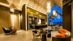 Lounge - Bangsak Merlin Resort (Takua Pa)