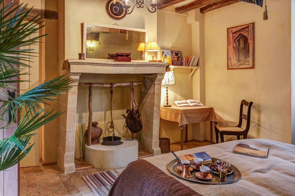 double room (sahara) | premium bedding, desk, iron/ironing board, free wifi