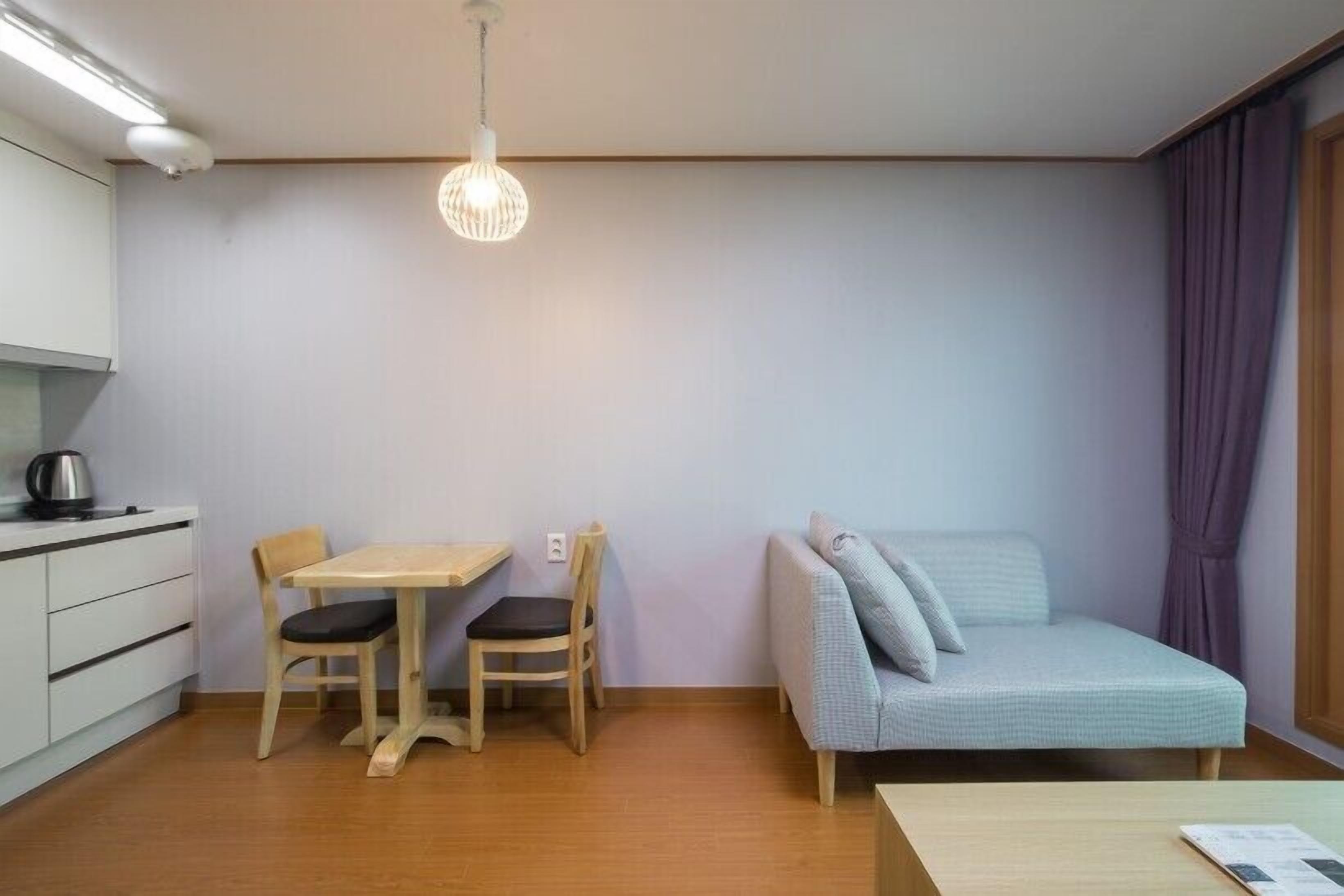 듀플렉스 | 거실 공간 | 평면 TV