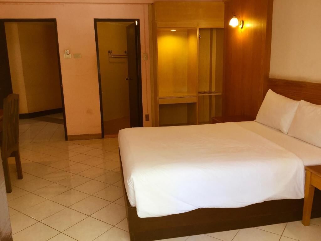 In-room safe, desk, free WiFi, bed sheets