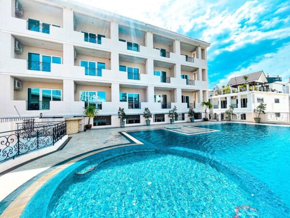 Exterior - Eurasia Boutique Hotel (Pattaya)