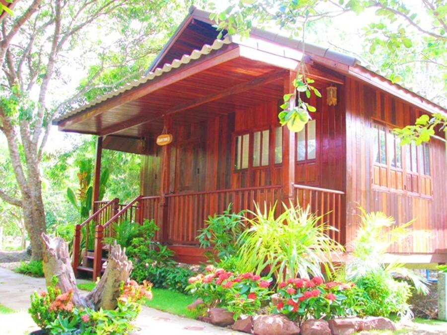 Family House | Rollaway beds, free WiFi