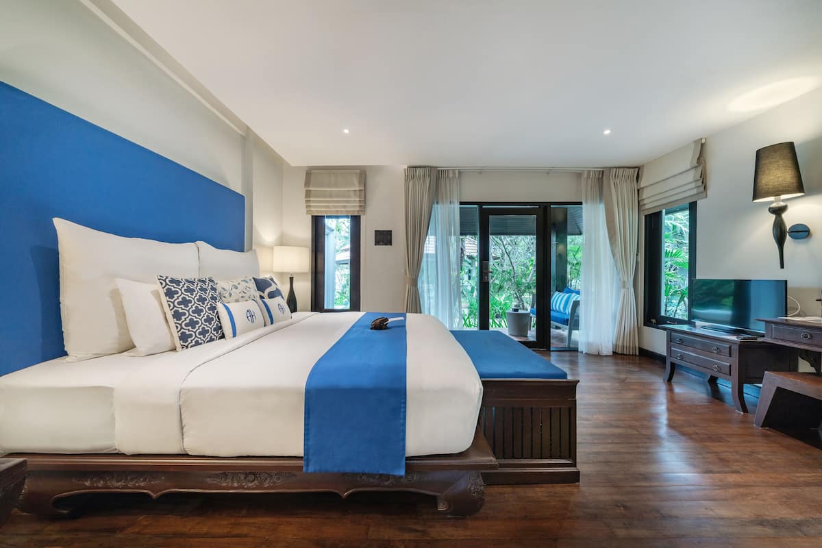 Garden Villa  | Minibar, in-room safe, desk, rollaway beds
