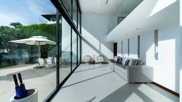 2 Bedroom Villa Bella | Living area | Flat-screen TV