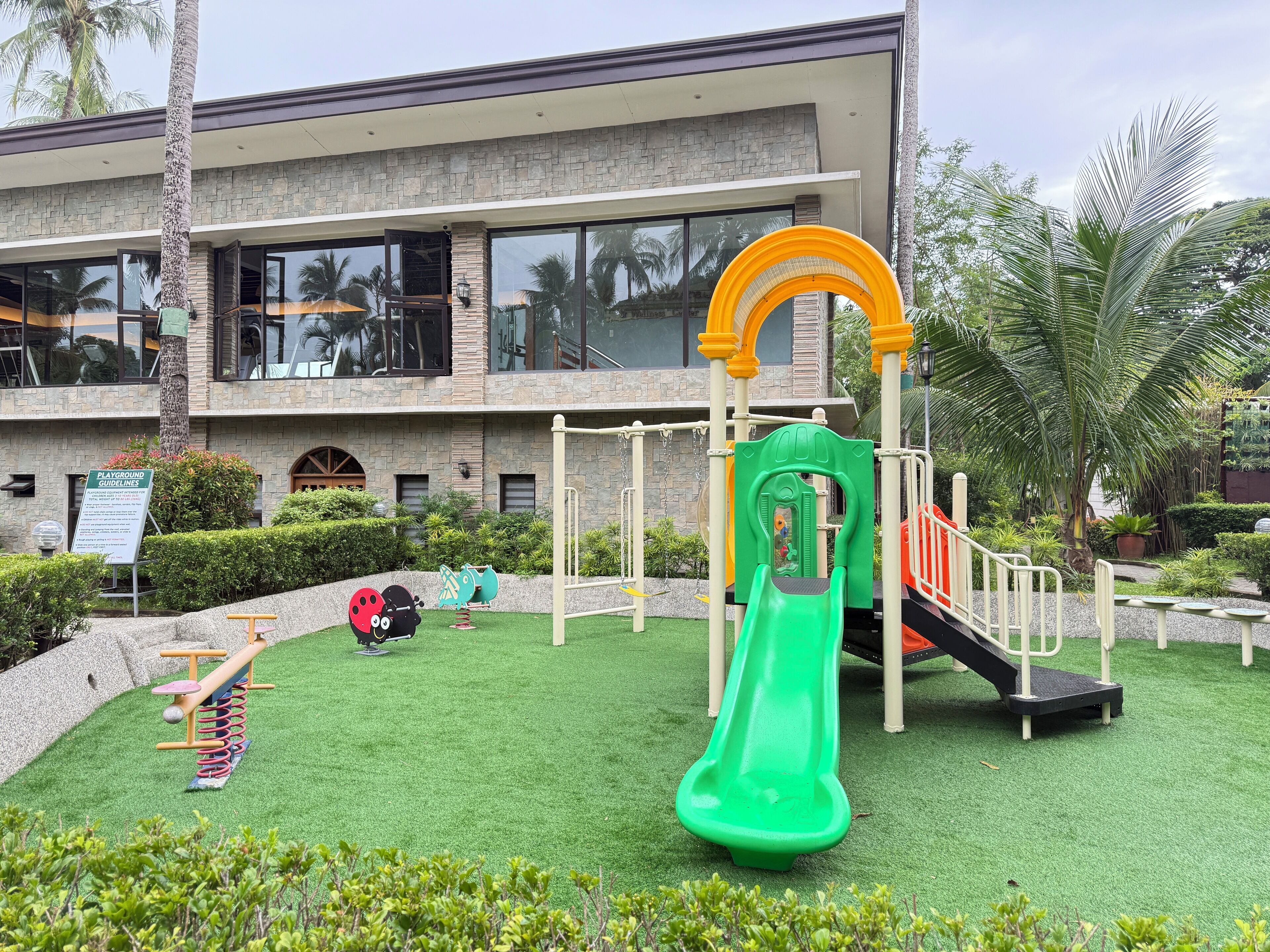 Children’s play area – outdoor
