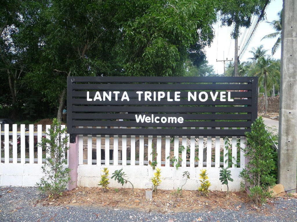 Photo - Lanta Triple Novel