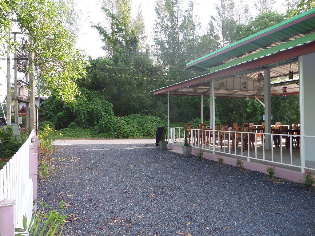 Photo - Lanta Triple Novel