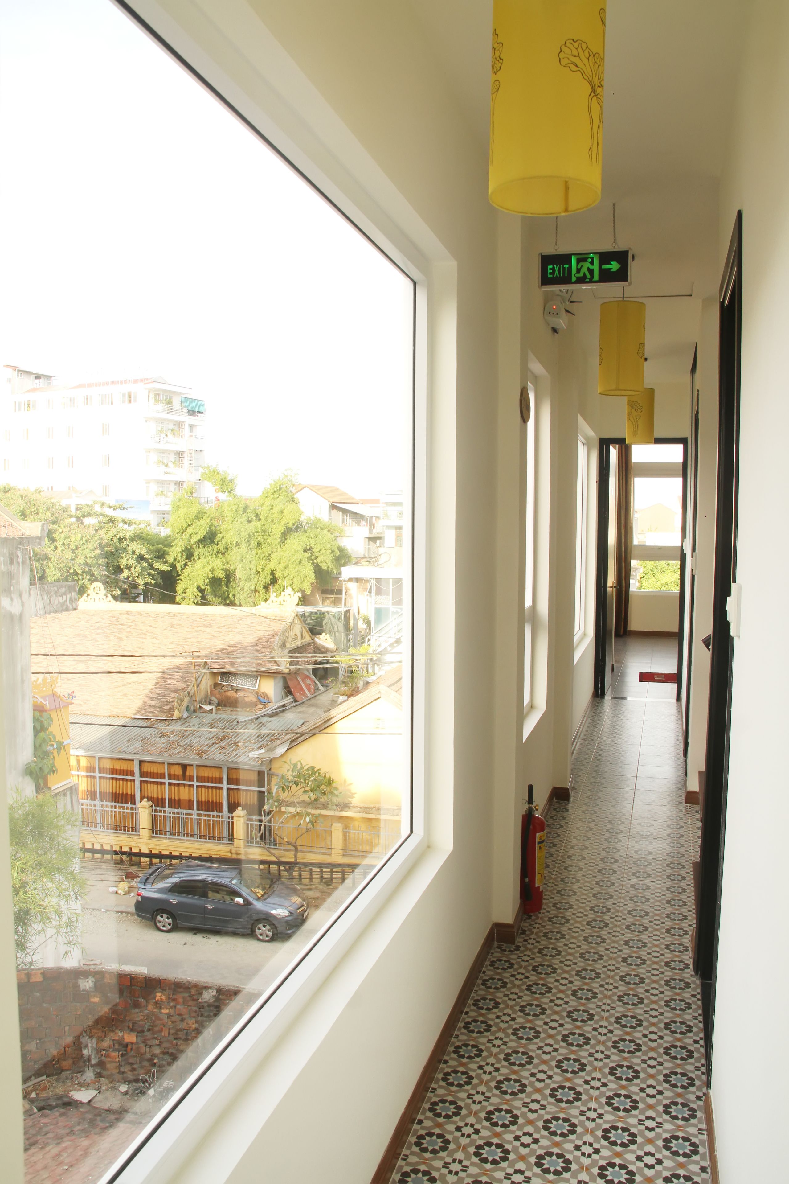 superior twin room, 2 single beds, garden view | 1 bedroom, premium bedding, minibar, desk