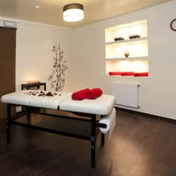 Un sauna, baño turco, tratamientos corporales