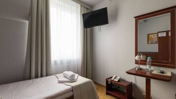 Kamar Single | Seprai premium, brankas, meja kerja, dan setrika/meja setrika