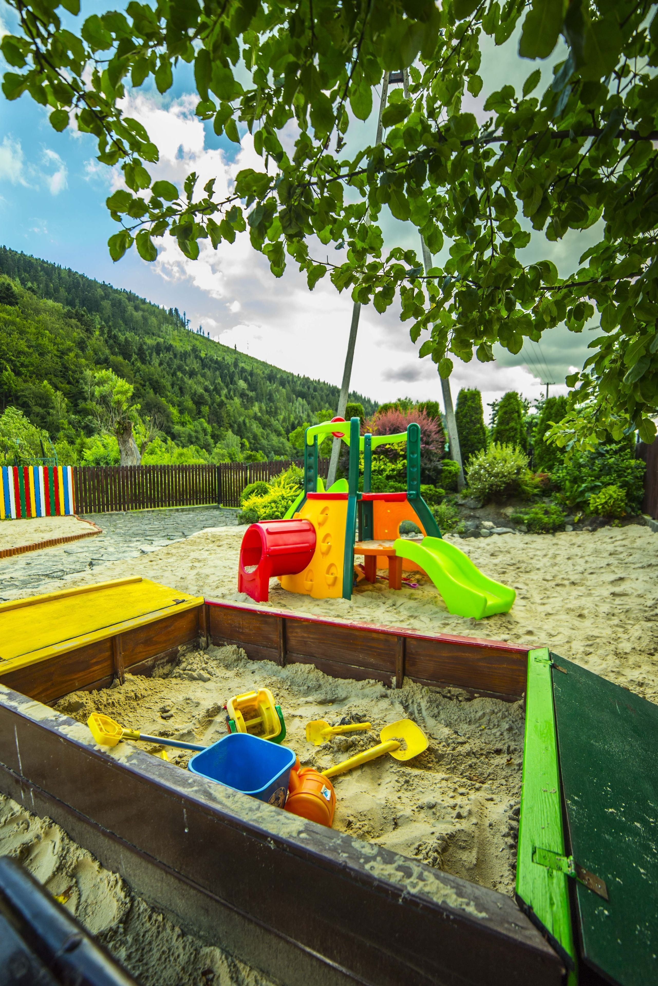 children’s play area – outdoor