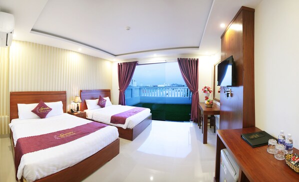 Suite | Free minibar items, in-room safe, desk, soundproofing - Lavender Danang Hotel (Da Nang)