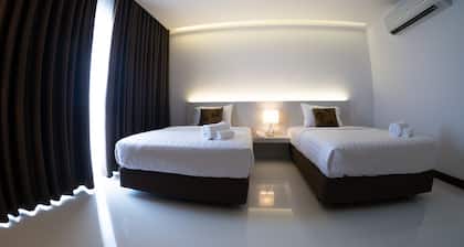 Chaisaeng Villa Hotel