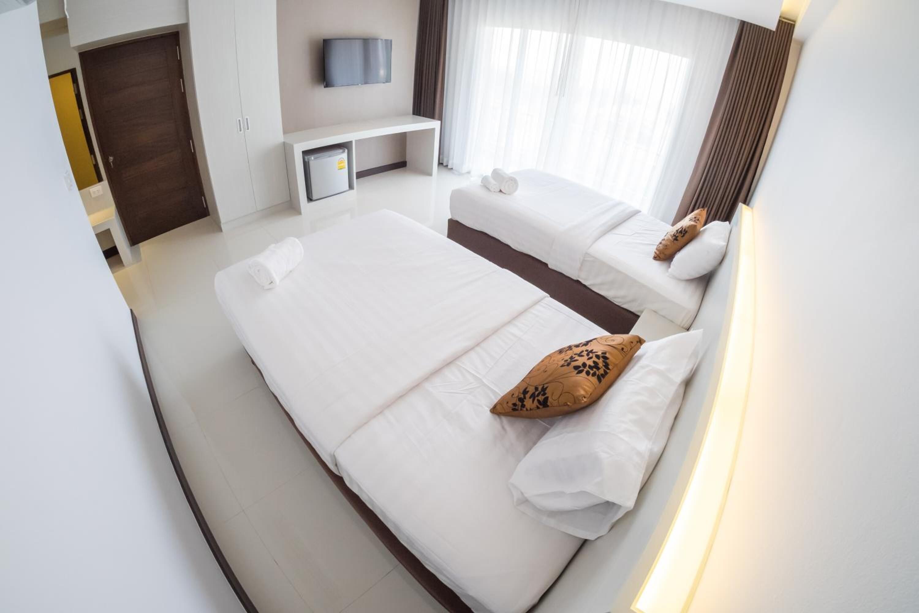 minibar, desk, blackout curtains, free wifi