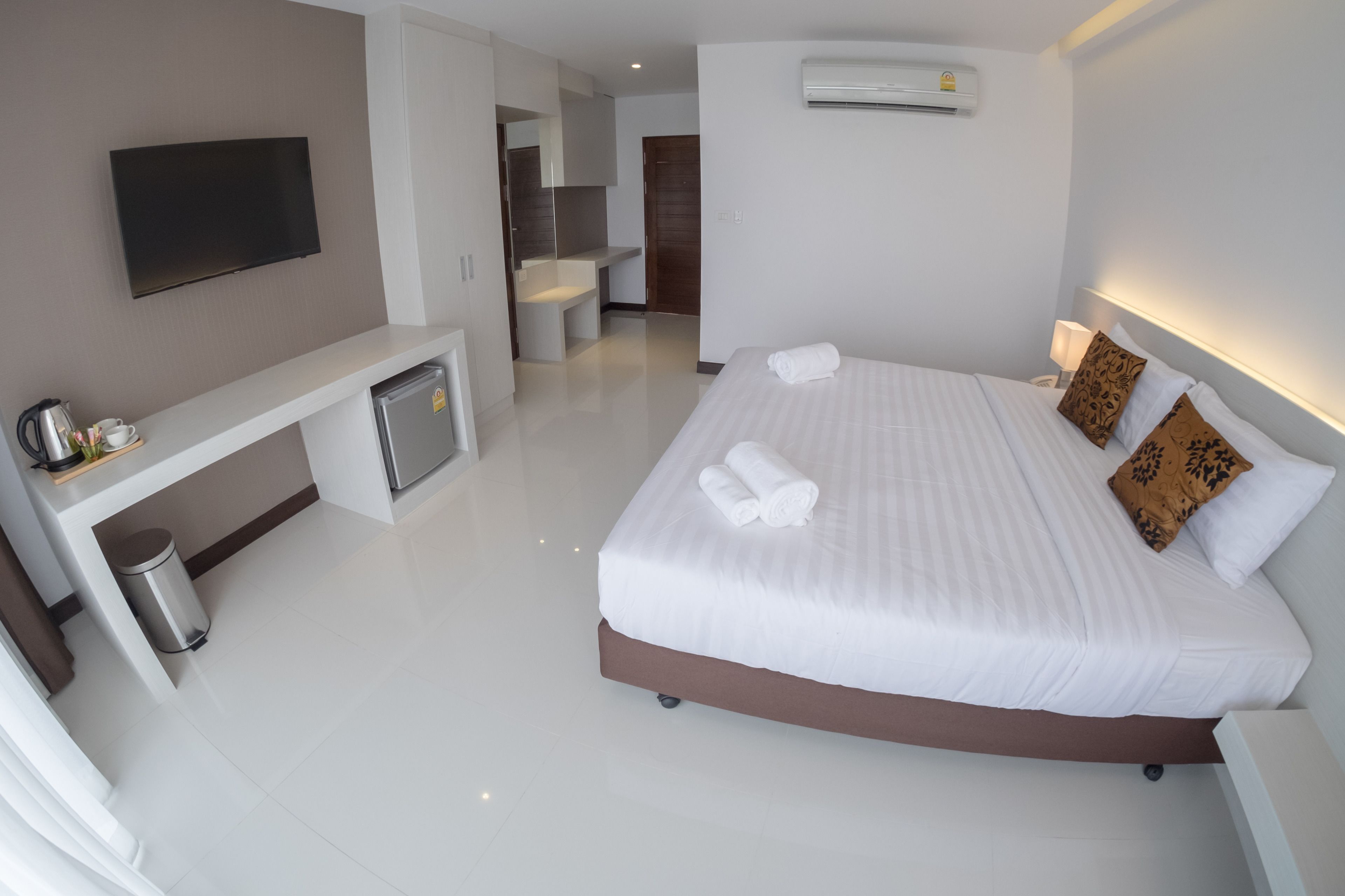 superior room | minibar, desk, blackout curtains, free wifi