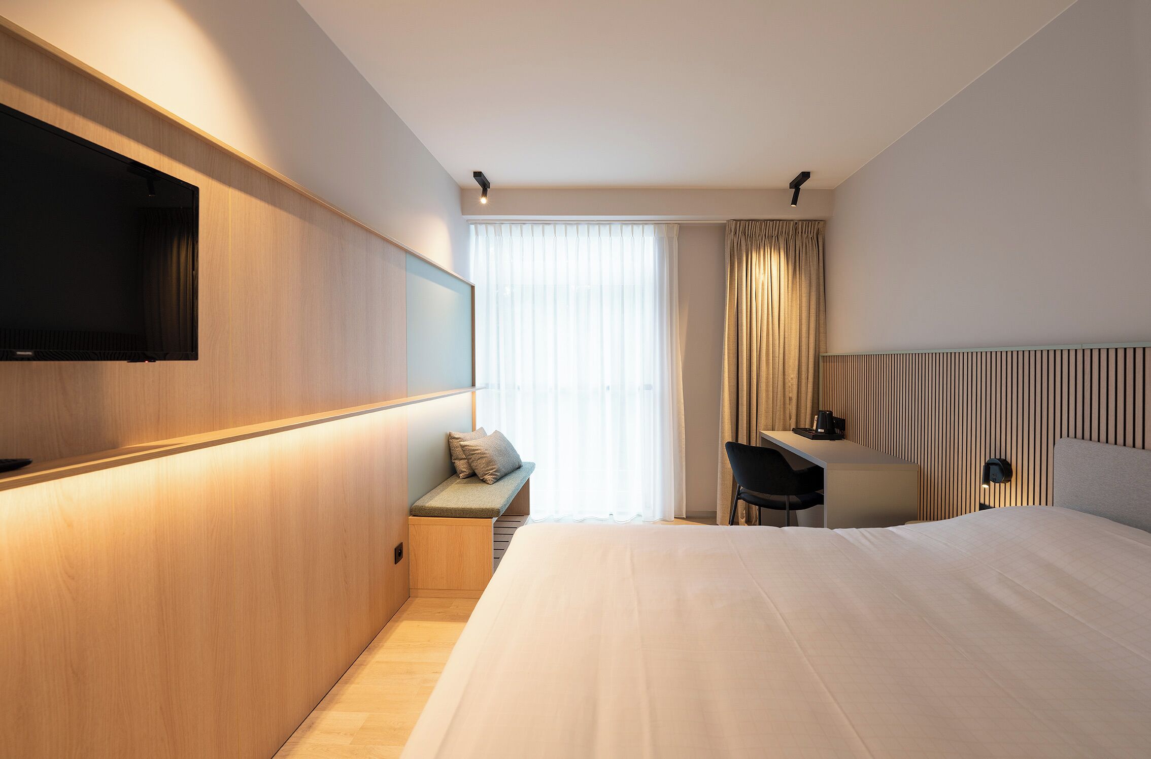 Classic Double Room | Desk, free WiFi, bed sheets